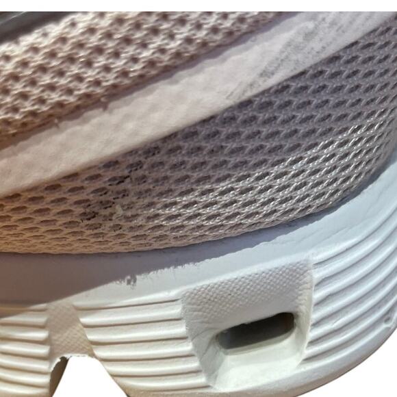 On Cloud 5 Women's Shell White 59.98153 Size 11 Good Used Condition - Picture 7 of 10